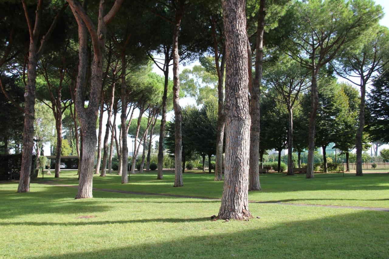 Serafico Guesthouse Rome Bagian luar foto